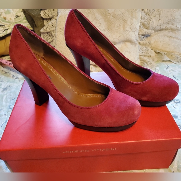 Adrienne Vittadini Marve Kidsuede Platform Pumps size 8 - Picture 11 of 11
